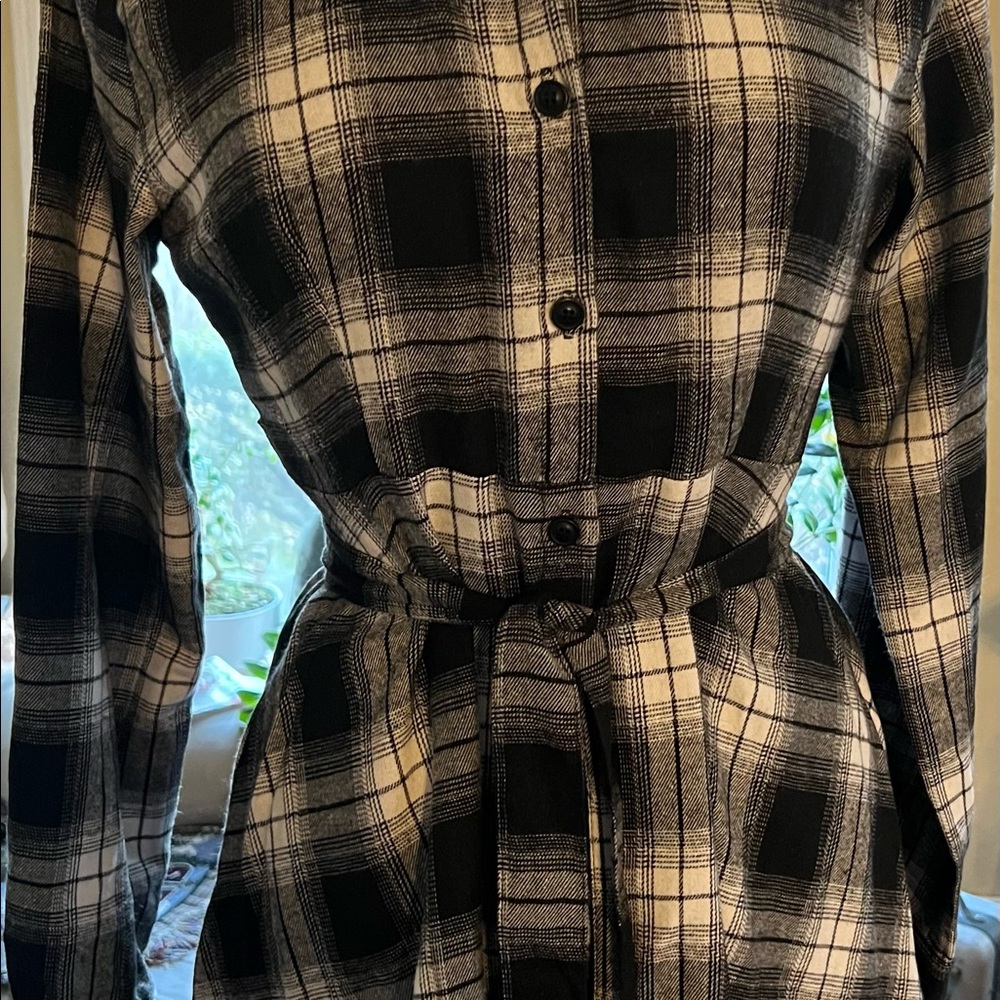 Size large black & white button down long sleeve plaid shirt dress with belt. - Picture 3 of 6
